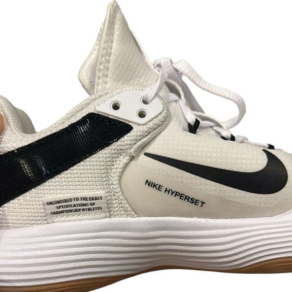 Nike React HyperSet Indoor Court Shoes in White Woman’s Size 8 Men’s Size 6.5 - Picture 10 of 13